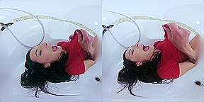 CzechVRFetish 185 Water Sport With Lexi