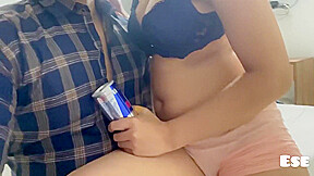 Delivery Boy Fucks The Hot Girl