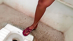 Desi Indian Girlfriend Bathroom Cam Pissing Compilation Video