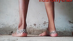 Desi Village Bhabhi Powder Bottle Sex
