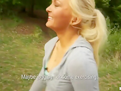 Desirable Blondie Had Sex In The Park