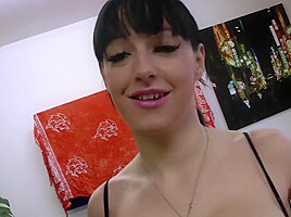 Destroying a Ho With Eva Lange - HeavyOnHotties