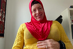 Dhimmi Bea - Hijabi Masturbation