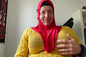 Dhimmi Bea - Hijabi Masturbation