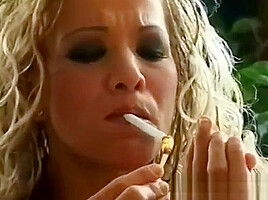 Dirty Slut Pleasant Her Guy While Smoking A Cigarette