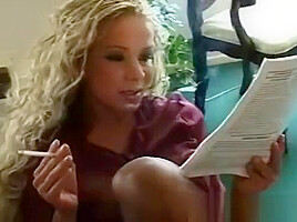 Dirty Slut Pleasant Her Guy While Smoking A Cigarette