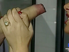 Dominatrice Sexy, Enculee Pas Un Prisonnier Special 12 Min - Elodie Cherie