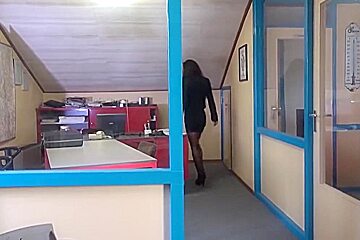 Dutch - Strict boss Teresa Dumore gets fucked at the office