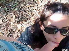 El Me Encontro Orinando En El Bosque Ahi La Folle (pillados En Publico)