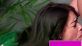 English Lingerie Beauty Sucks Til Facial