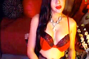 Erotic Asian Tranny Cum on Cam