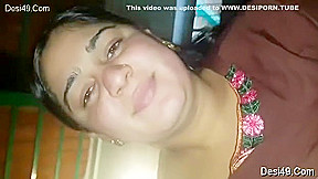 Exclusive- Desi Bhabhi Boob Pressing And Ridding Hubby Dick