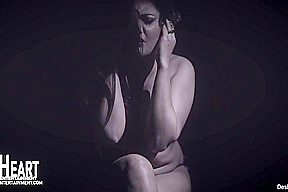 Exclusive- Sexy Desi Model Urvashi Hot Look Photo Shoot Video