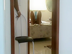 Exhibitionist ebony chick flashes electrician