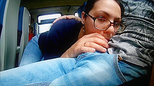 Extreme in Train : Public Blowjob and cum in mouth