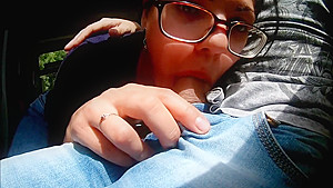 Extreme in Train : Public Blowjob and cum in mouth