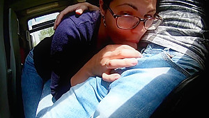Extreme in Train : Public Blowjob and cum in mouth