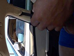 Flash sexy young milf