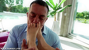 Foot Fetish Porn Video With Chloe Lamour