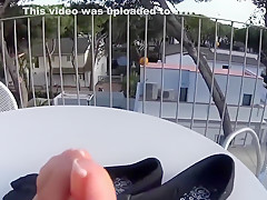 Footjob and cumshot on tender soles
