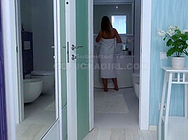 GOFUCKAGIRL - A gentle body for my lust