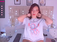 Gamer Girl - Hermosa Chica Otaku Pelirroja Se Desnuda Para Ti