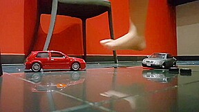 Giantess Yasmin steps on cars