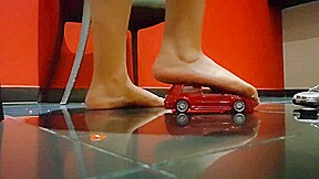 Giantess Yasmin steps on cars