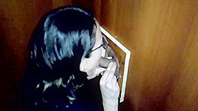 Glory Hole Bogota, Mi esposa mamando vergas de desconocidos