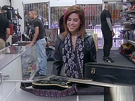 Good looking gal has steamy fuck session in the pawnshop