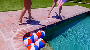 Gorgeous American Lesbians Trib After Oralsex