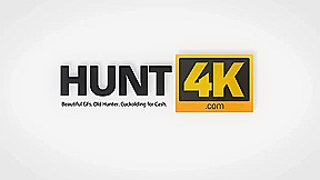 HUNT4K  La chica joven bien redondeada necesita dinero en efectivo