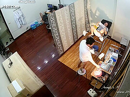 Hackers use the camera to remote monitoring of a lover's home life 615