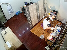 Hackers use the camera to remote monitoring of a lover's home life 615