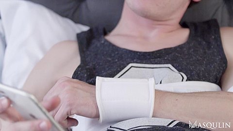 Hairline Fracture - Gay Bareback Video - Masqulin