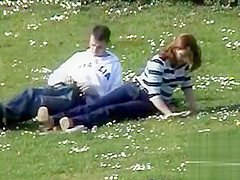 Handjob in the park for her lucky boyfriend