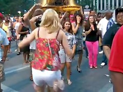 Hawt in Public -= JRay513 =-