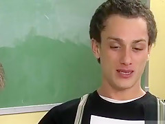 Homosexual men make out and fuck