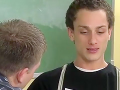 Homosexual men make out and fuck