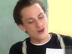 Homosexual men make out and fuck