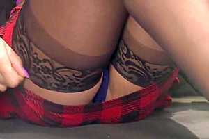 Honey Foxxx: Hot Huge Cock Sex In An Elevator On Christmas