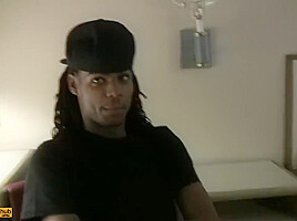 Hoody Lavaye In Dontrez Gets Some Good Dick And Facial From