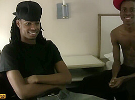 Hoody Lavaye In Dontrez Gets Some Good Dick And Facial From