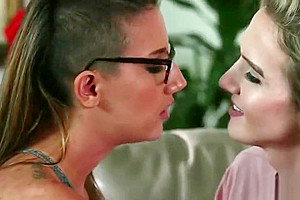 Horny Tgirl Kayleigh Cox hot sex with babe Sophia Grace