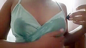 Hot College Girl Natural Tits Play ටික්ටොක් බඩුව ගෙඩි මිරිකලා ගත්තු ආතල්