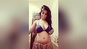 Hot Desi Girl Strip Her Cloths And Shows Nude Body