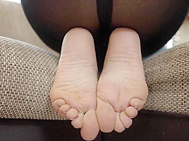 Hot Foot Sex In Black With Jasmine Rougexxx