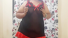 Hot Indian Bhabhi Wearing Naughty Clothes And Seducing Her Neighbour