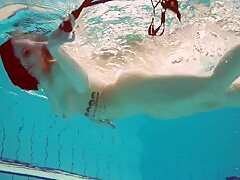 Hot Tatted Babe Dashka Has Big Tits Swirling Underwater