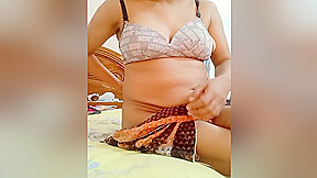 Hot Video Of Desi Bhabhi After Shower